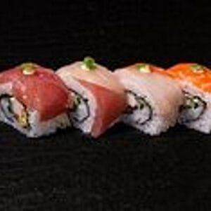 Uramaki Rainbow  4 szt.