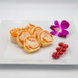 Datemaki Sashimi z sałatką krabową i krewetką w tempurze