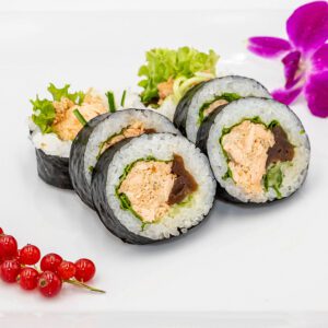 Futomaki grillowany łosoś 6 szt.