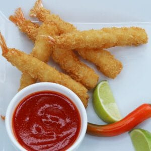 Krewetki Torpedo 5 sztuk  + sos ostry sriracha